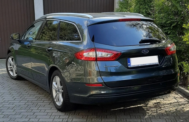 Ford Mondeo cena 67500 przebieg: 137000, rok produkcji 2016 z Gliwice małe 67